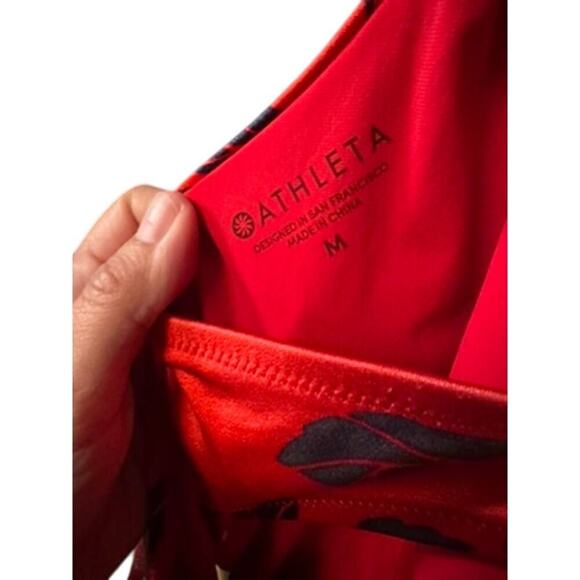 Athleta Aqualuxe Paradaiso Leaf Print One Piece Swimsuit Radiant Red Sz M - Picture 2 of 3